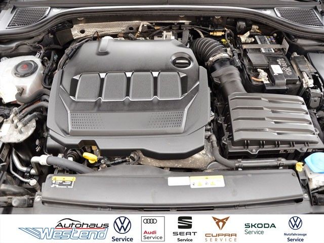 Fahrzeugabbildung Volkswagen Golf Var. Life 2.0l TDI 85kW DSG LED Navi Klima