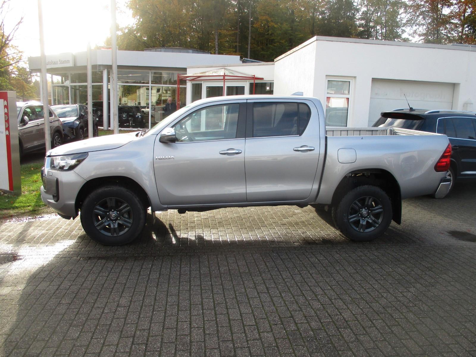 Toyota Hilux Double Cab Comfort 4×4, Navigation