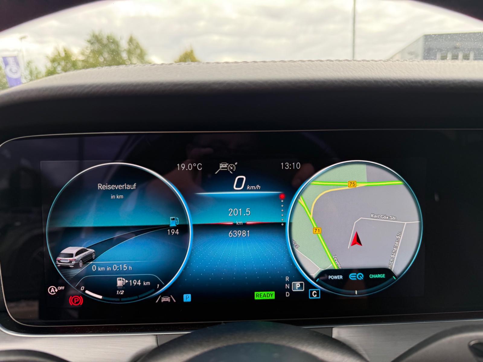 Mercedes-Benz E 220 T Night Edition AMG*ACC*LED*NAVI*CAM*PDC*