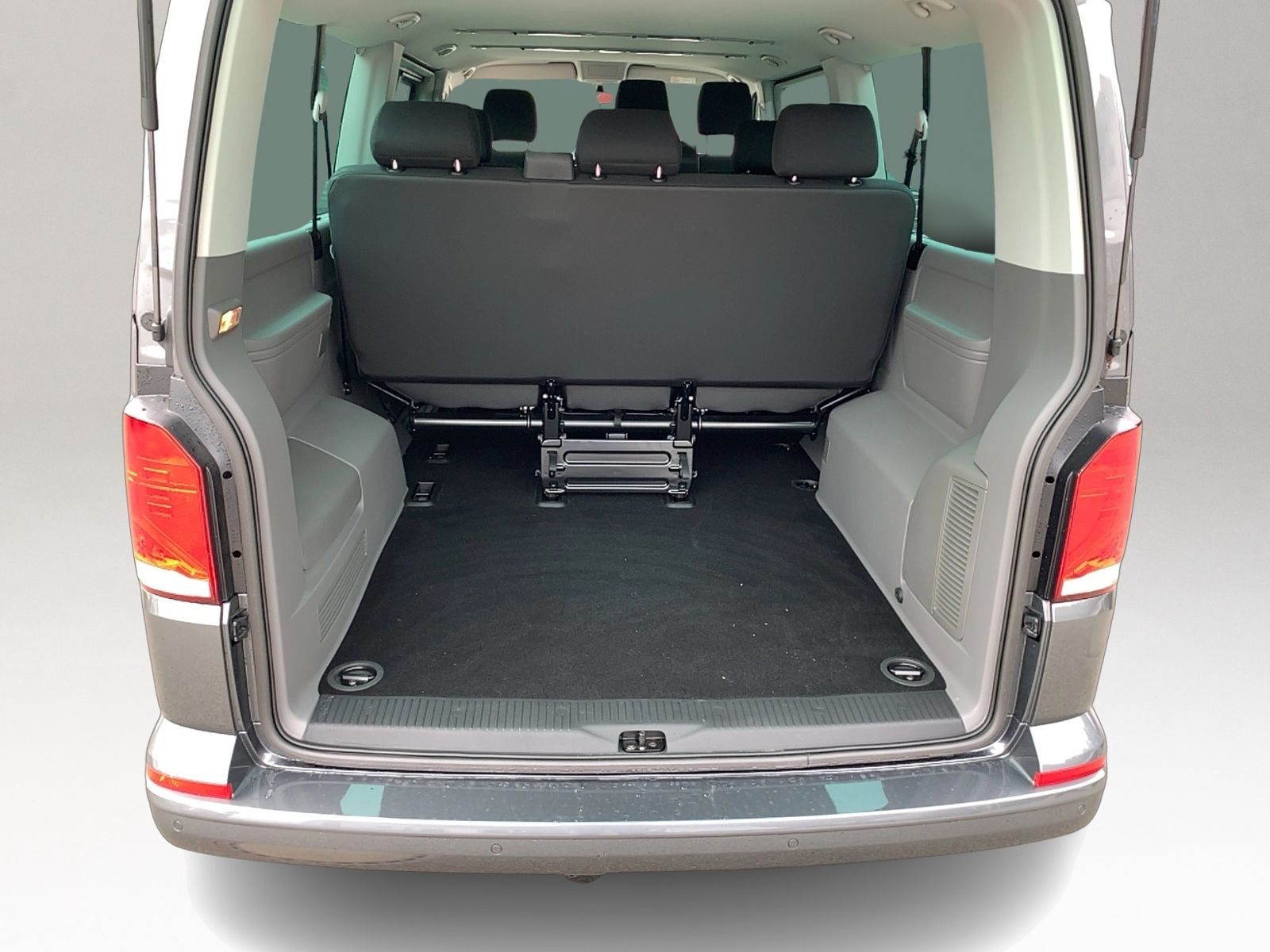 T6.1 Caravelle Comfortline lang 2.0 TDI, AHK, Na