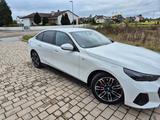 BMW 530e M-PaketPro/Glow/HUD/360/H&K/DrAs+ - BMW 530 aus 2025