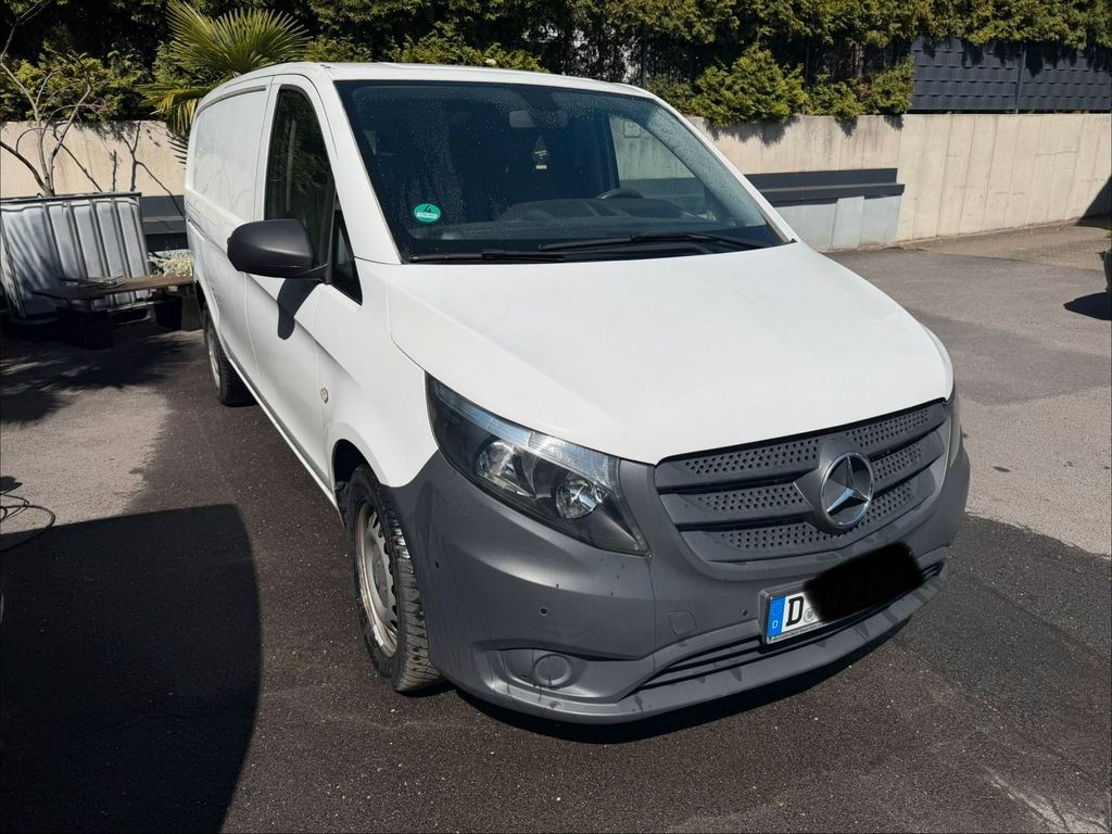 Image of Mercedes-Benz Vito