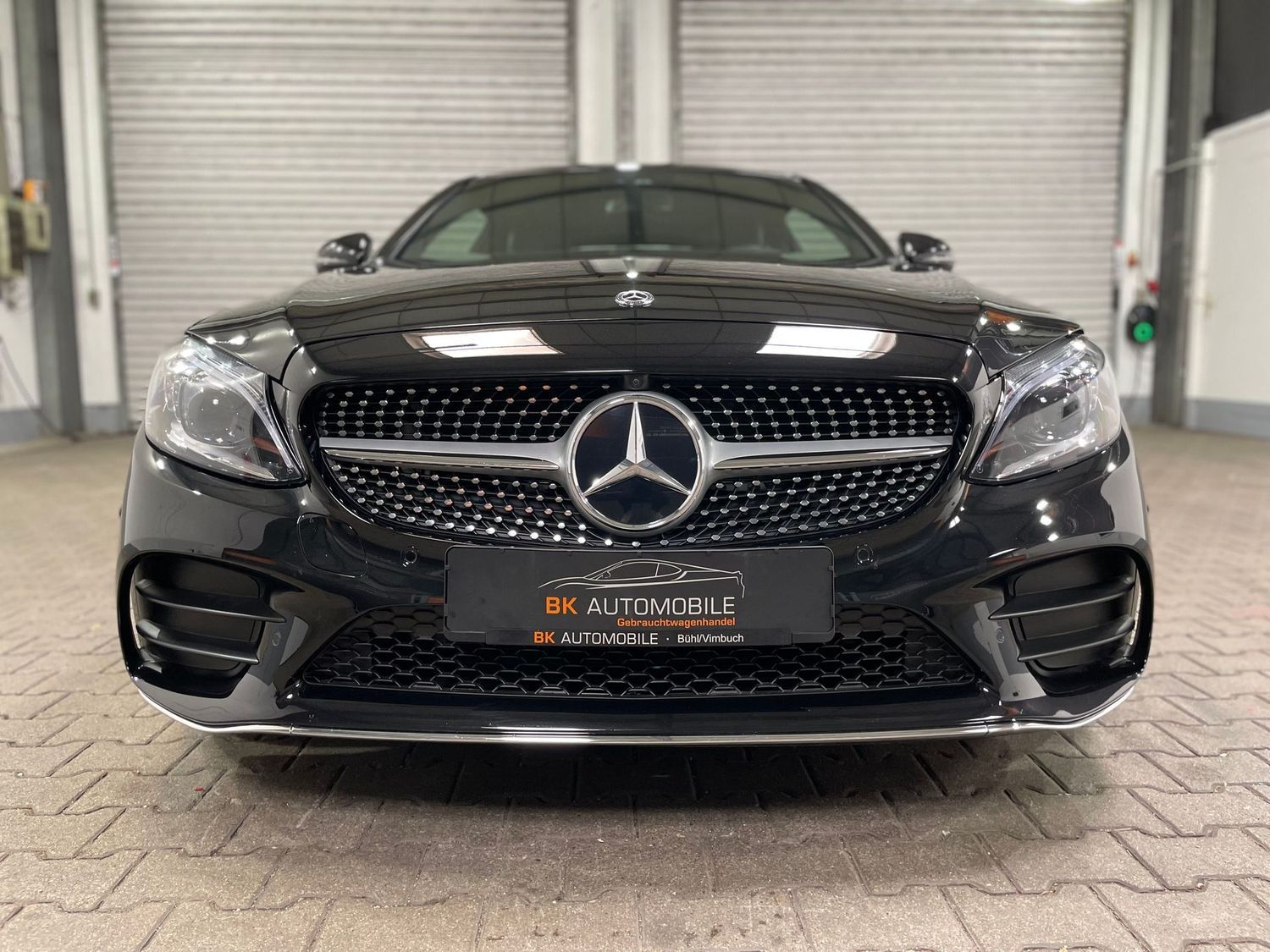 Fahrzeugabbildung Mercedes-Benz C 200 4Matic AMG Sport#Digital#LED#360°#Pano