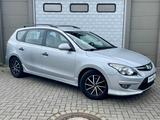 Hyundai i30 cw Kombi * TÜV Neu - Hyundai i30 aus 2011: I30cw