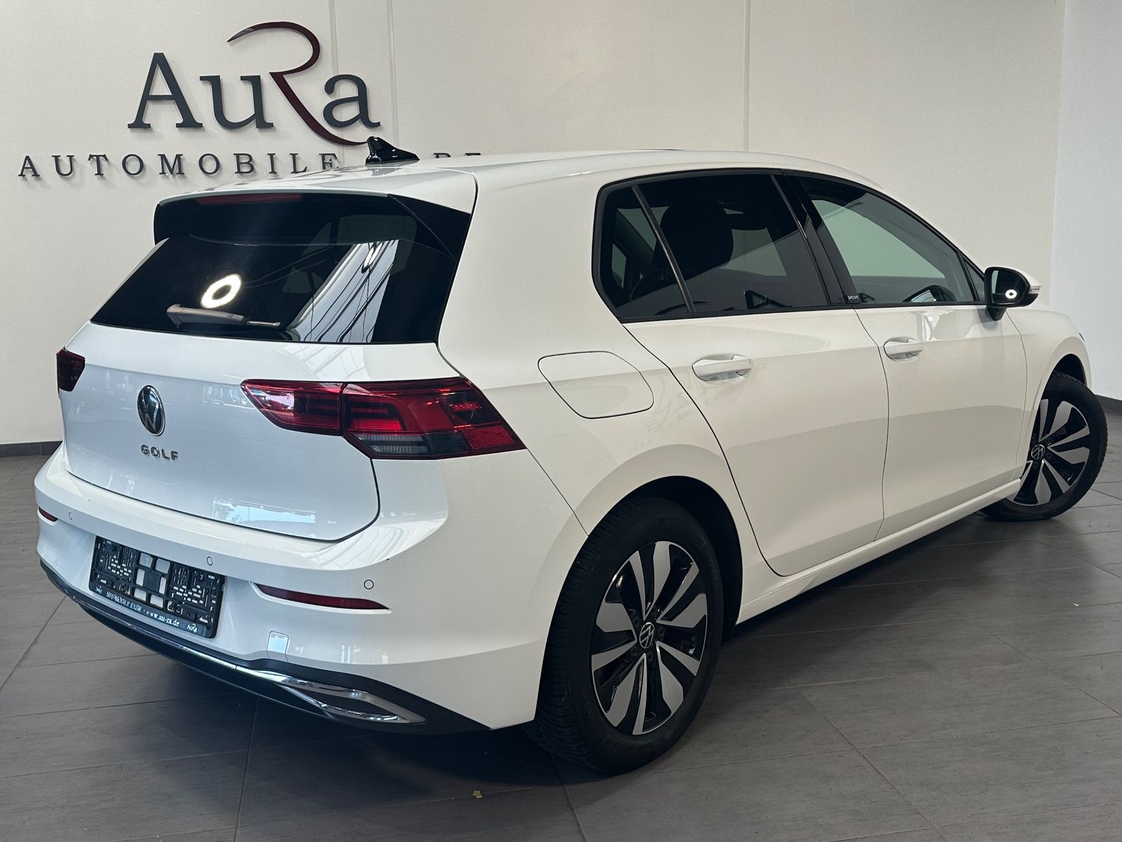 Volkswagen Golf VIII 2.0 TDI DSG MOVE NAV PANO AHK HUD KAM foto 4