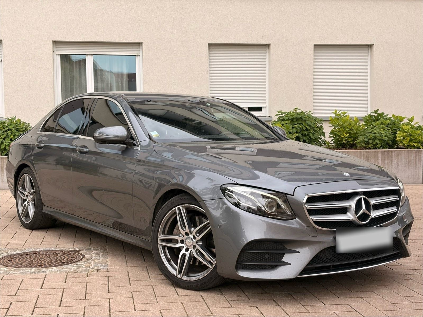 MERCEDES-BENZ Mercedes Benz E220 AMG Widescreen HeadUp