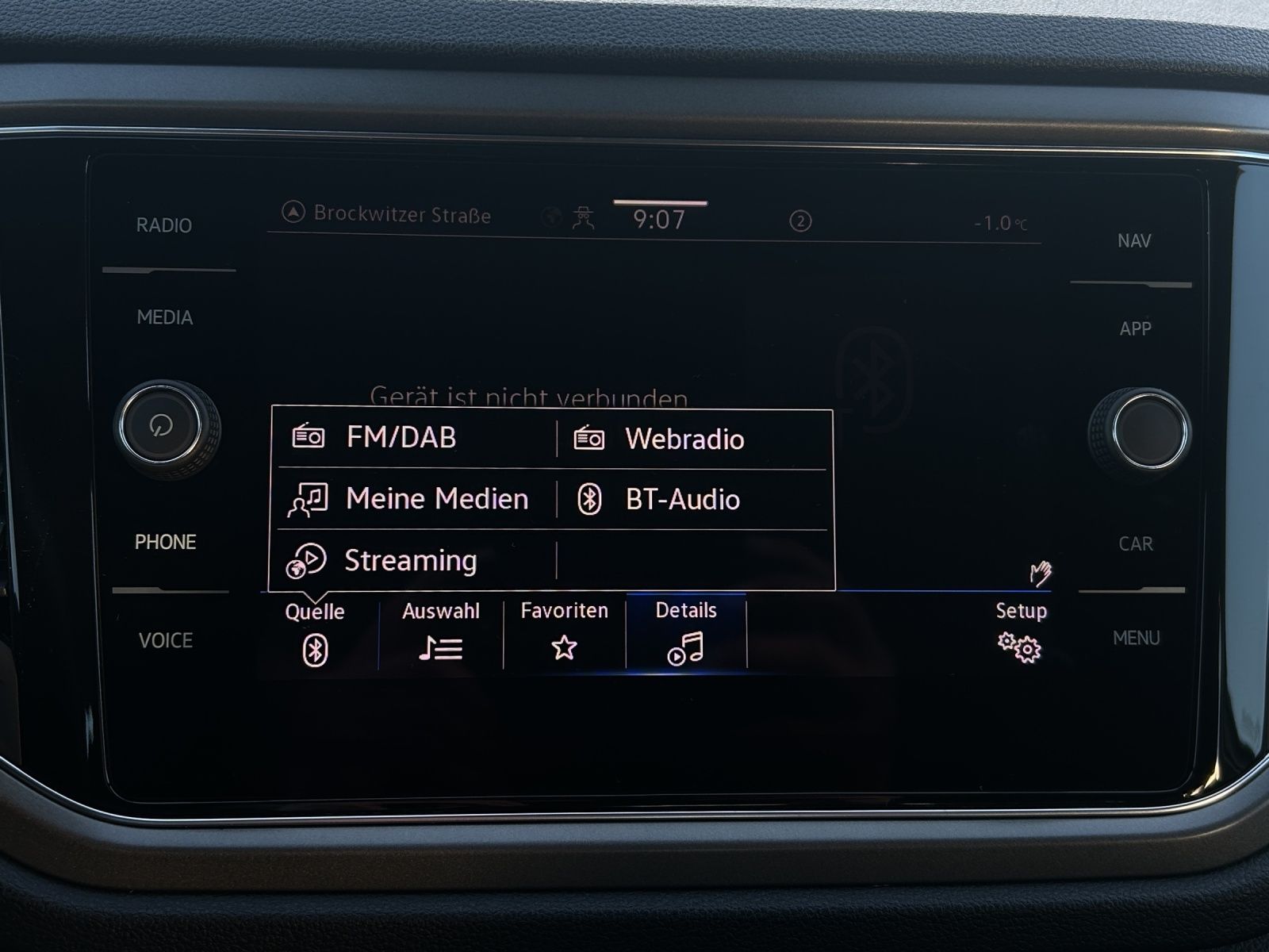 Fahrzeugabbildung Volkswagen T-Roc Style TSI DSG SHZ PDC WeConnect Navi