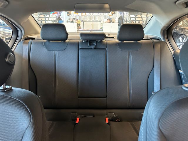 MYAUTOCENTER – Gebraucht- und Jahreswagen mit Werkstattservice in Pfaffenhofen BMW 320 d Sport Line *LED*PDC*Navi*