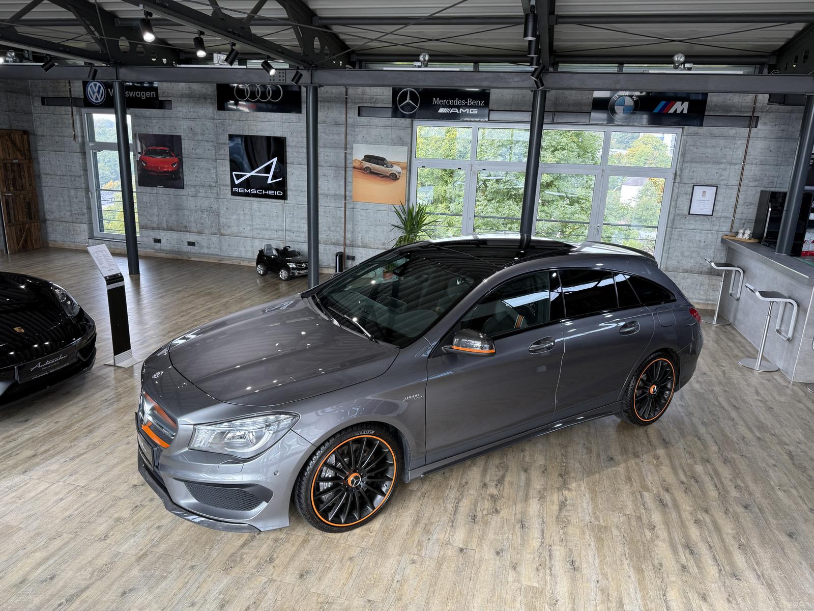 Mercedes-Benz CLA 45 AMG Shooting Brake 4Matic Orange Art*VOLL