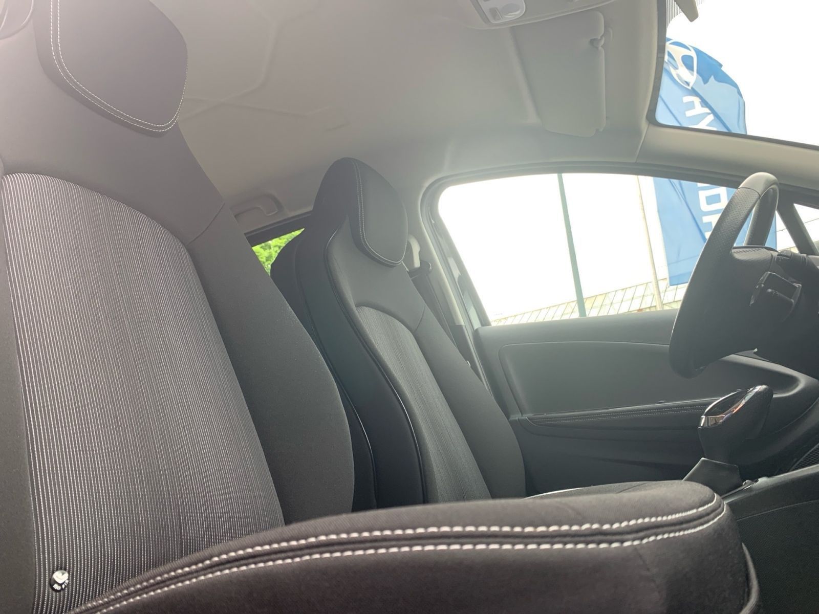 Fahrzeugabbildung Renault Zoe Life  LIMITED 41 kWh 1Hand