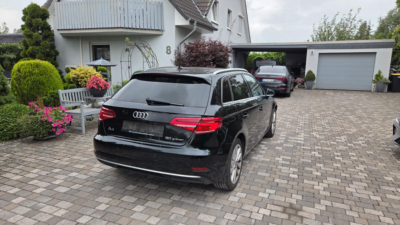 Audi A3 Sportback 30 g-tron sport Leder Navi