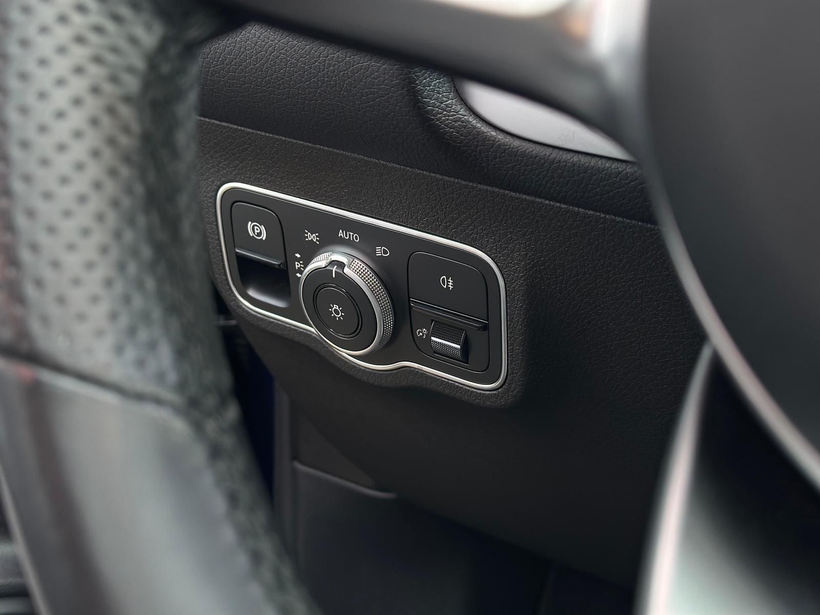 MERCEDES-BENZ GLB250 4M AMG NIGHT BRABUS B25* LED#PANO#AHK#SHZ - Image 18