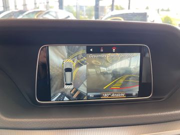 Mercedes-Benz E 350 BlueTec 4Matic Aut*ACC*AHK*NAVI*LEDER*PANO