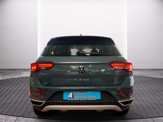 Fahrzeugabbildung Volkswagen T-ROC 1.5 TSI DSG 110 KW "STYLE" AHK NAVI LED-PL