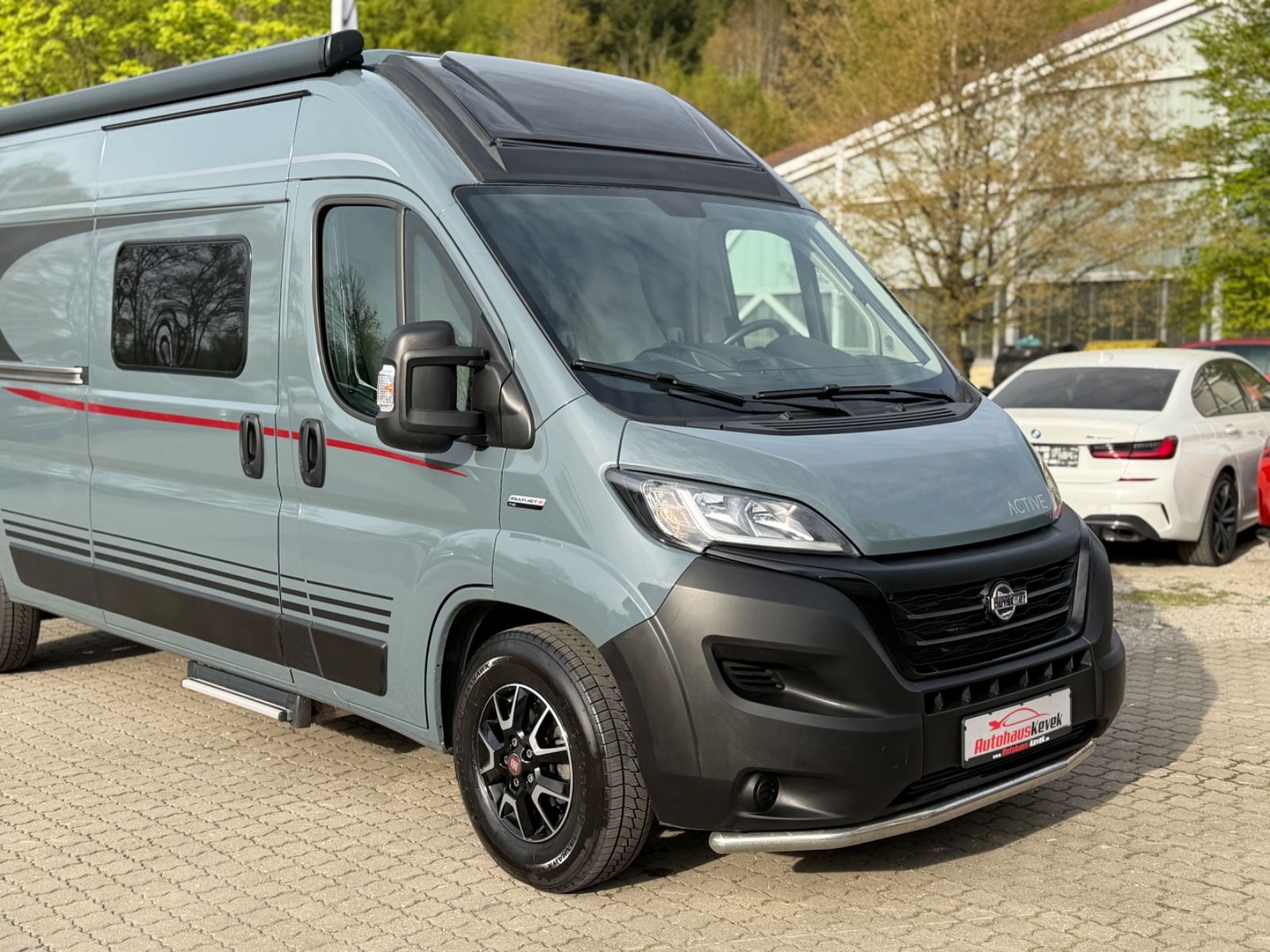 Fahrzeugabbildung Bürstner Eliseo C602|LUFTFAHRWERK|KAMERA|FACELIFT
