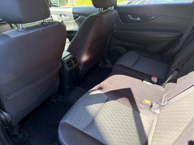 Fahrzeugabbildung Nissan X-Trail+AHK+Panorama+Navi+Kamera+PDC+SHZ+