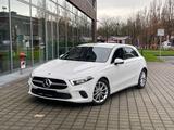 Mercedes-Benz A 200 1HAND/SHZ/NAVI/CARPLAY/ - Mercedes-Benz A 200 in Oberhausen