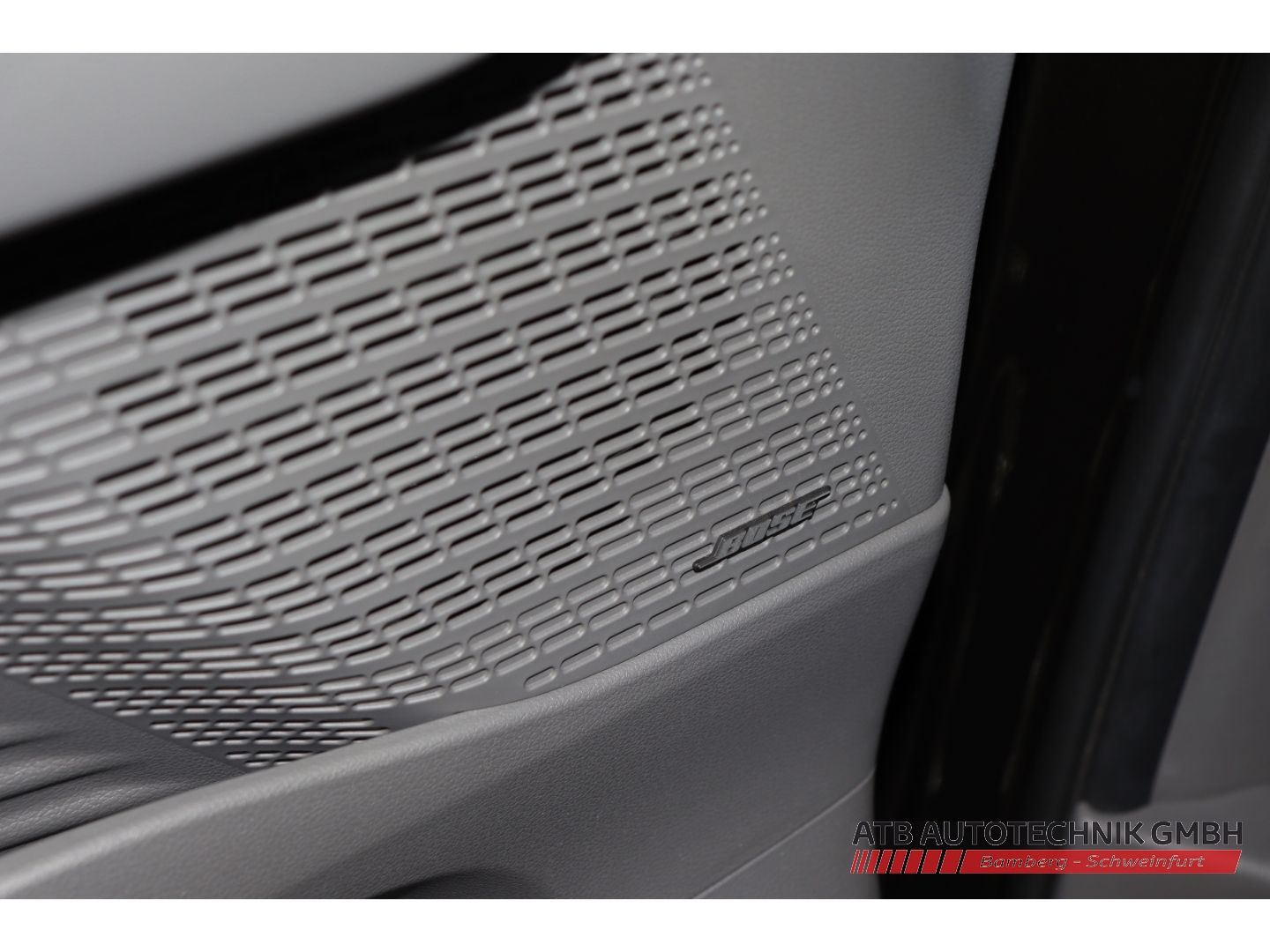 Fahrzeugabbildung Hyundai STARIA Signature 7-Sitzer 2.2 CRDi 7-Sitzer AHK