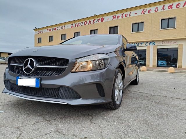 Mercedes-Benz Mercedes CLASSE A PREMIUM 1.5 109CV