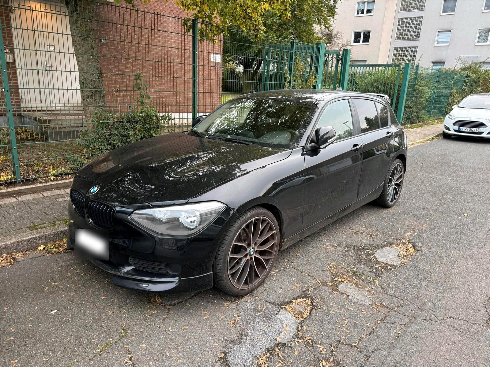 BMW 114