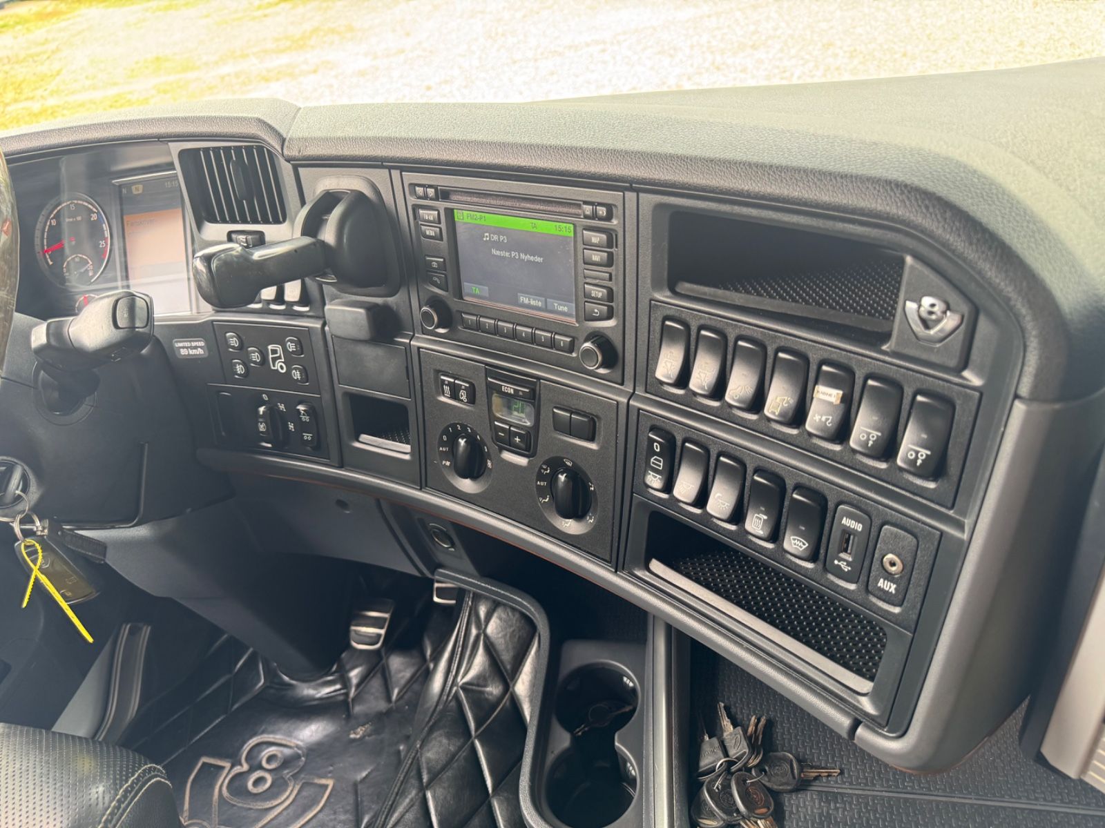Fahrzeugabbildung Scania R-SERIEN R730 V8