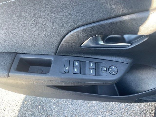 Fahrzeugabbildung Opel Corsa F GS AT+Apple/Android+Sitzhzg+PDC+Lenkrad