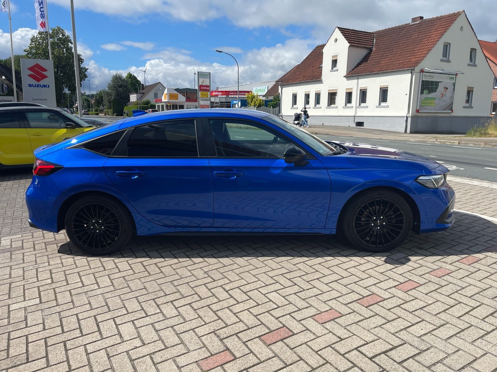 Fahrzeugabbildung Honda Civic Lim. 5-trg. e:HEV Sport Klima/Navi/Kamera