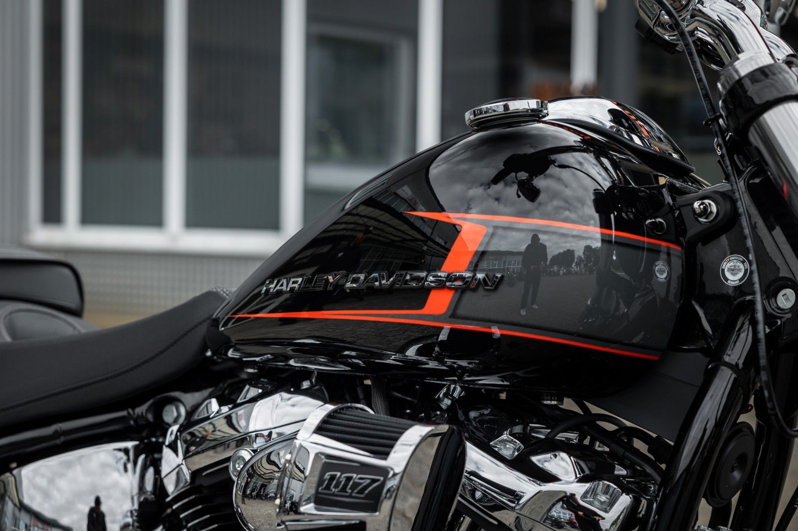 Fahrzeugabbildung Harley-Davidson FXBR Breakout 117 cui -Jekill & Hyde -