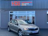 Skoda Rapid 1.6 TDI Ambition *SHZ*Klima*PDC - Skoda Rapid: Limousine