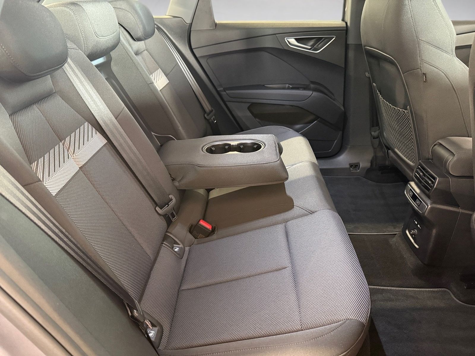 Audi Q4 e-tron - Bild 11