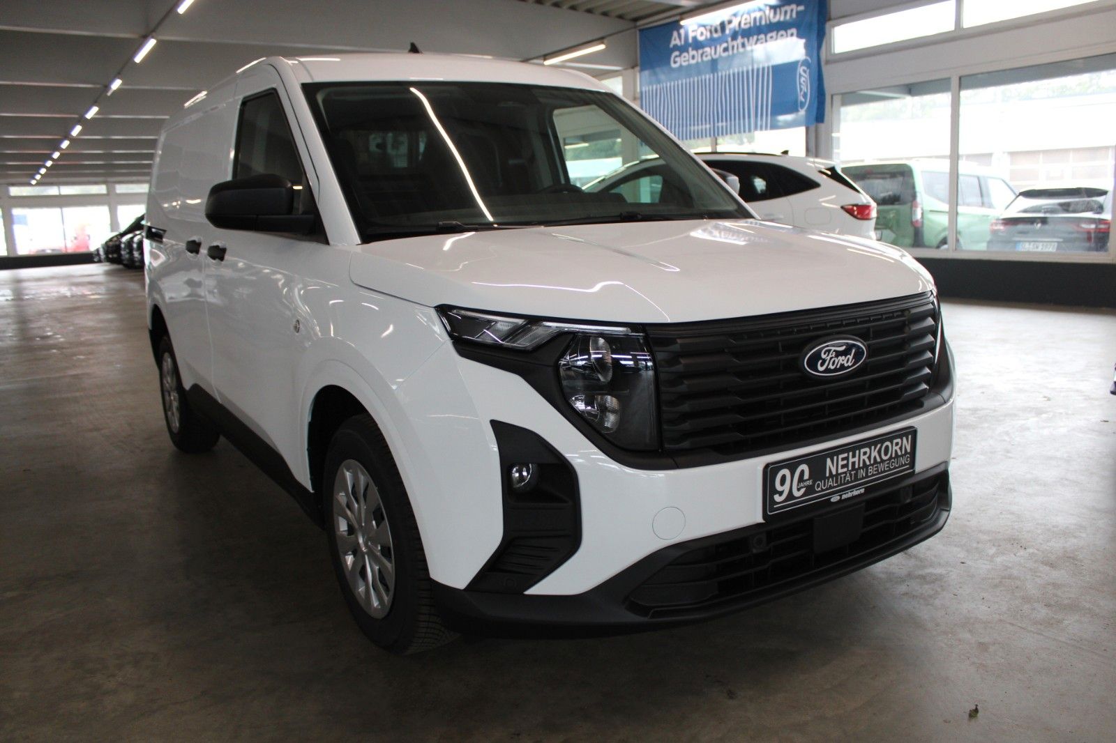 Fahrzeugabbildung Ford Transit Courier TREND Kasten KLIMA WinterPaket3