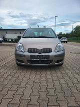 Toyota Yaris - Toyota Yaris Gebrauchtwagen in Karlsruhe