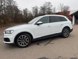 Audi Q7 45 TDI quattro tiptronic -3.0 V6 - Behindertengerechte Audi Q7