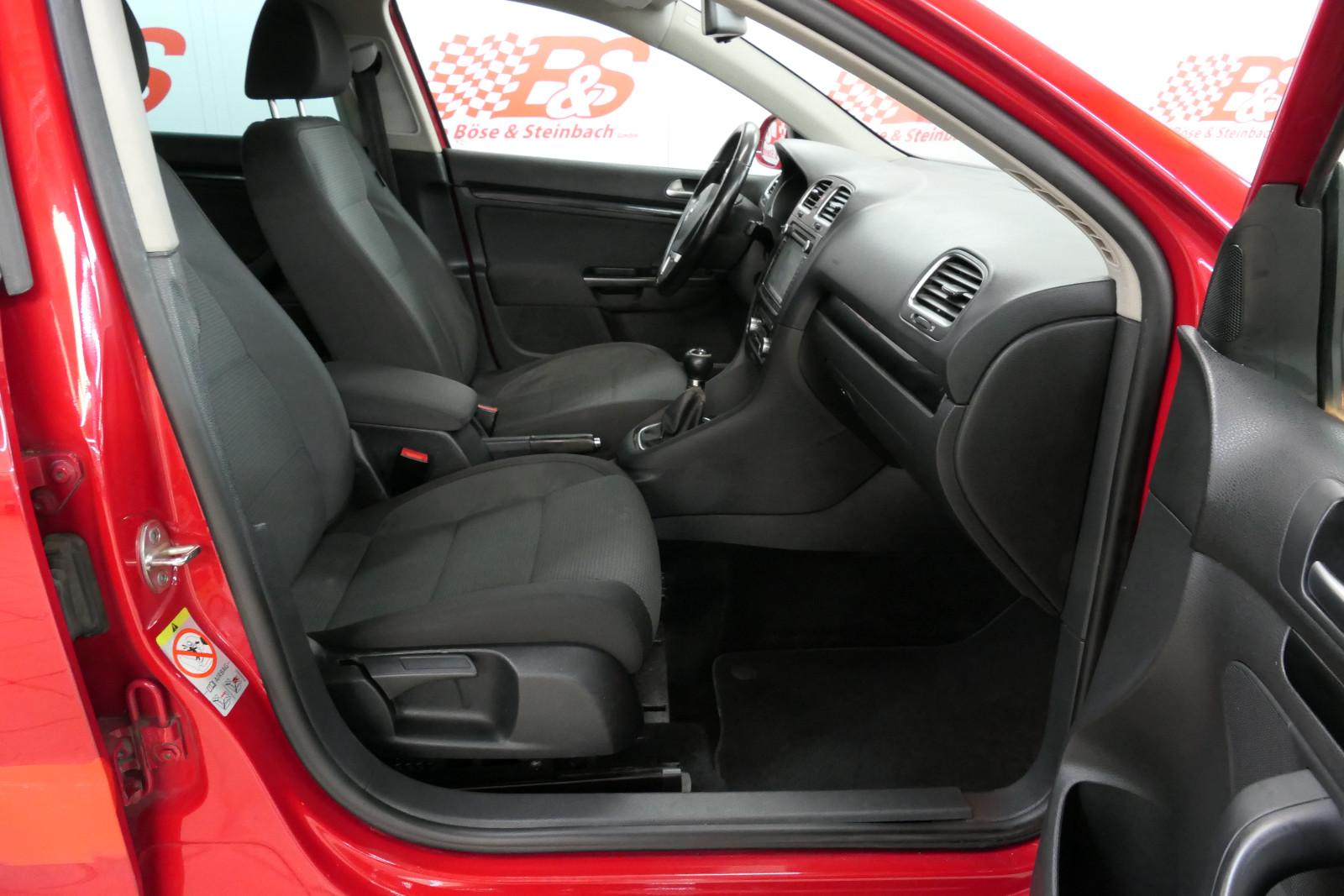 Volkswagen Golf 2011 — photo 9