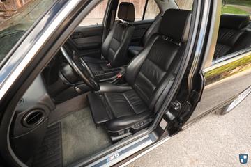 صورة 6 لـ 1990 BMW M5