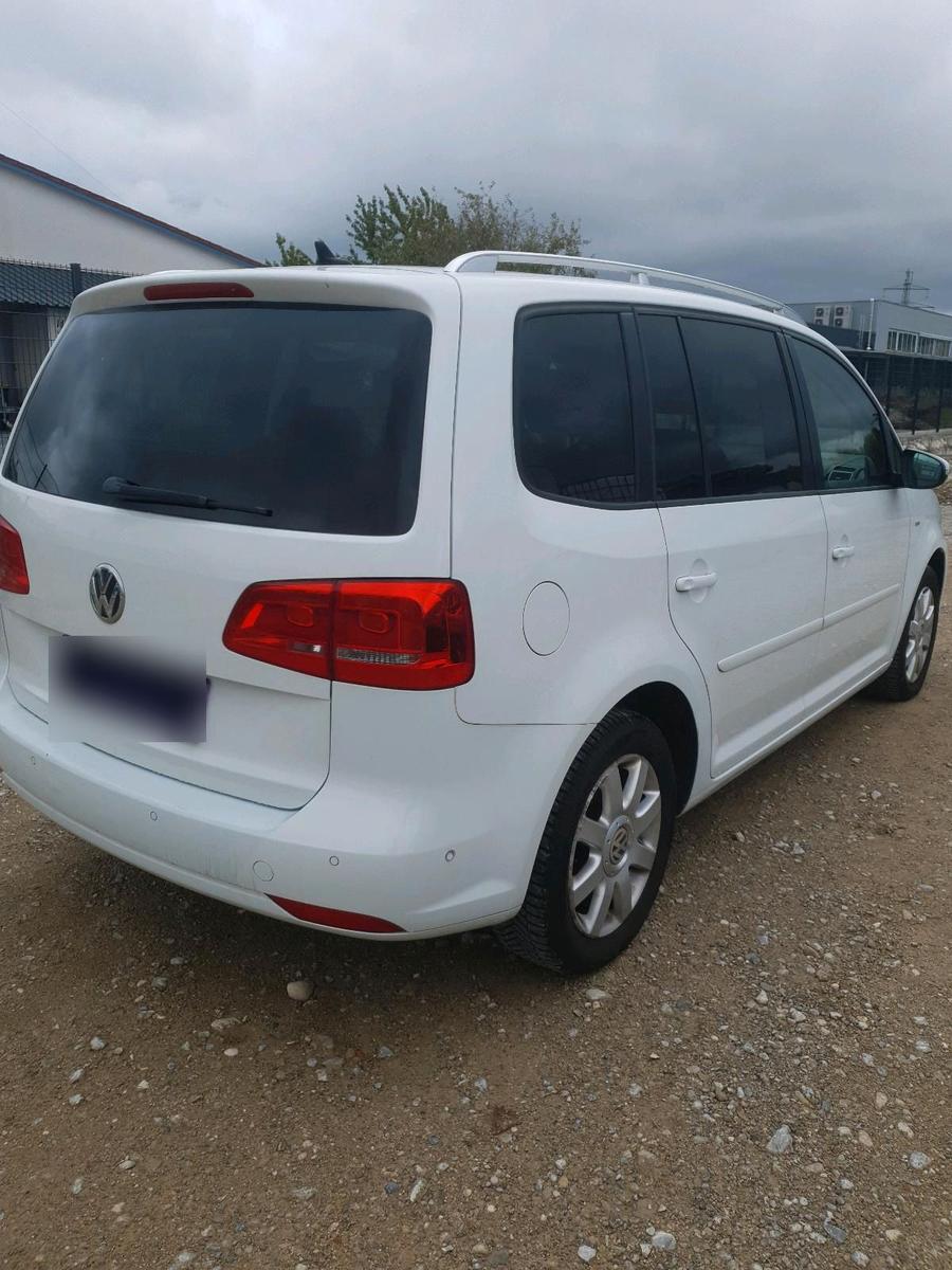 Volkswagen Touran 2015 — photo 5
