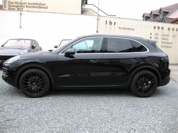Porsche Cayenne - 11