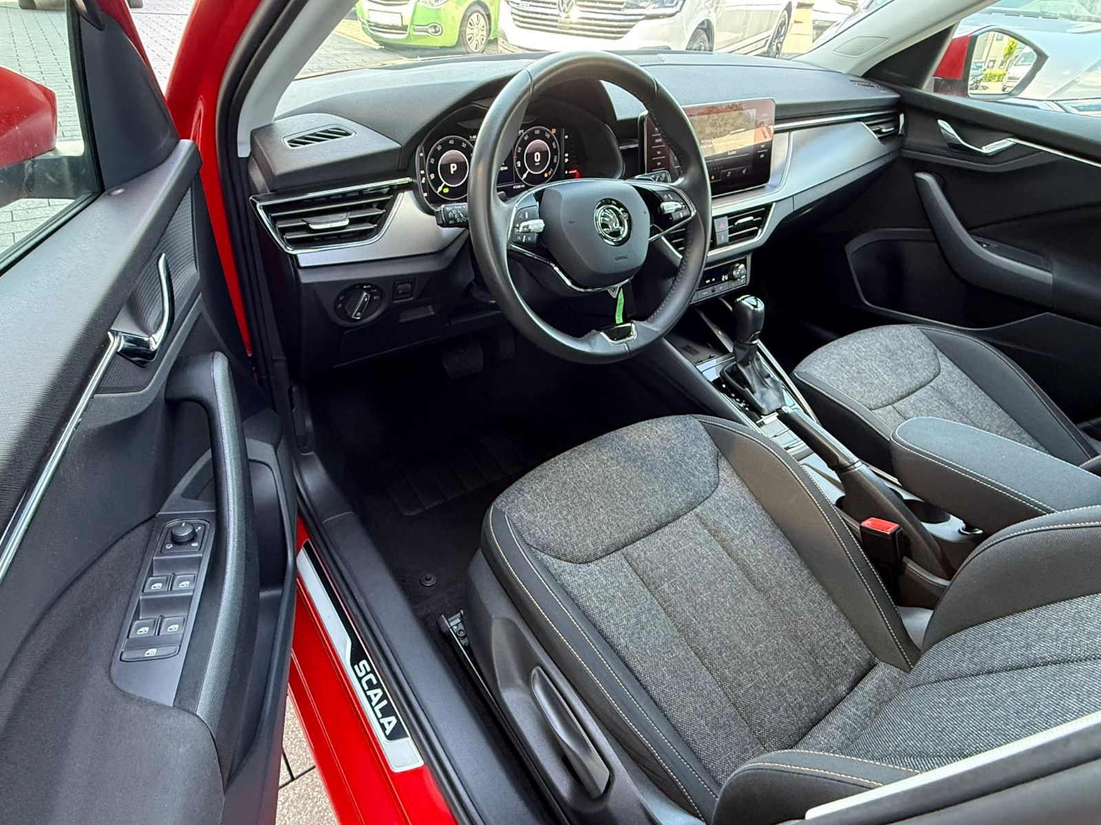 Fahrzeugabbildung SKODA Scala Clever NAVI KLIMAAUTO AHK CAM SITZHEIZUNG