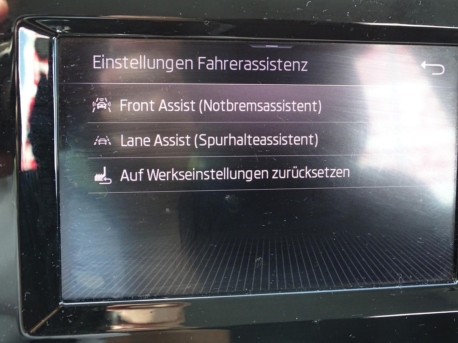 Skoda Scala 1.0 TSI LED Sitzheizung Klima PDC