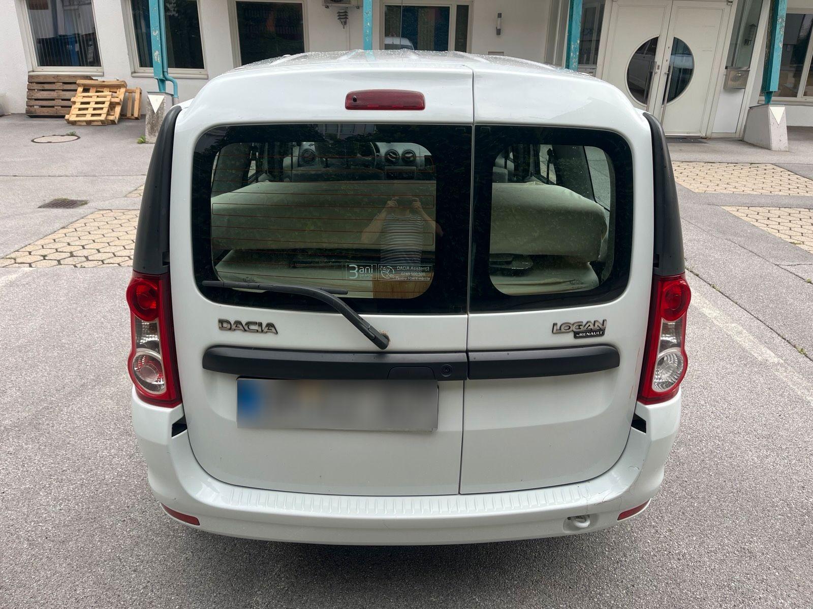 Dacia Logan 2010 — photo 5