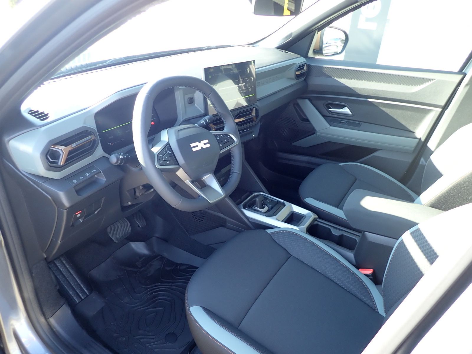 Fahrzeugabbildung Dacia Duster Extreme+ HYBRID 140