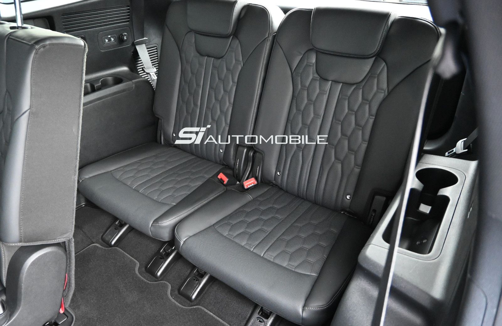 Fahrzeugabbildung Kia Sorento 2.2 CRDi AWD Platinum °AHK°7-SITZE°HUD°