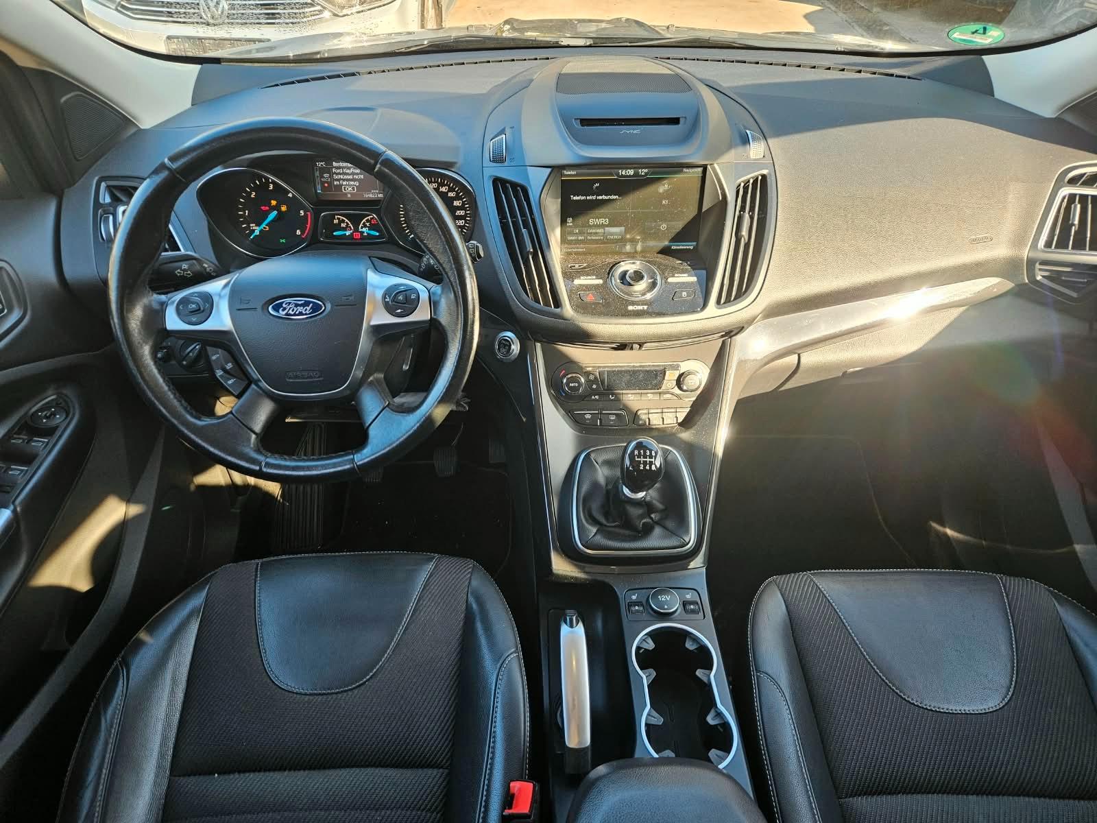 Ford Kuga 2015 — фото 11