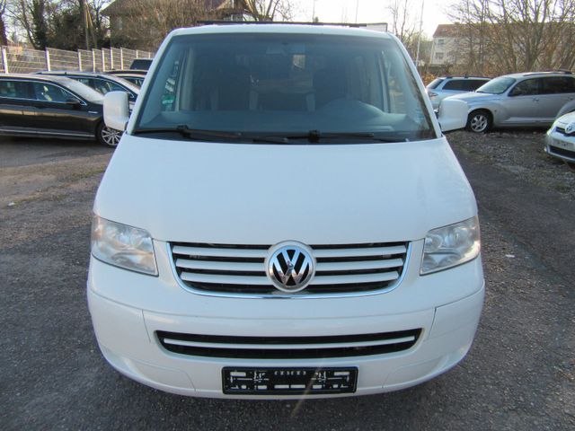 Volkswagen T5 Transporter Bus Caravelle