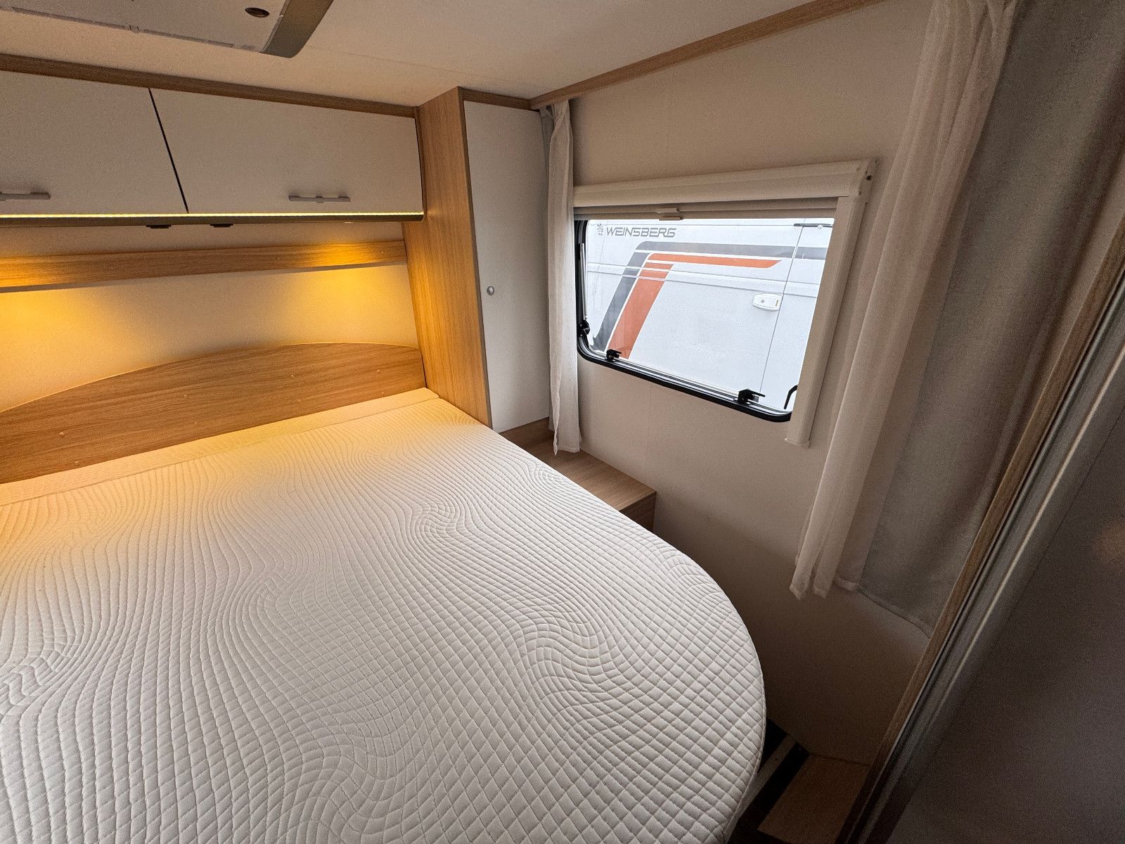 Fahrzeugabbildung Sunlight T69 L PANORAMA DACHKLIMA SAT NAVI QUEENSBETT WC+