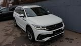 Volkswagen Tiguan Allspace 2.0TDI DSG 4M 3 x R-Line Virtual - VW Tiguan Allspace Gebrauchtwagen in Stuttgart