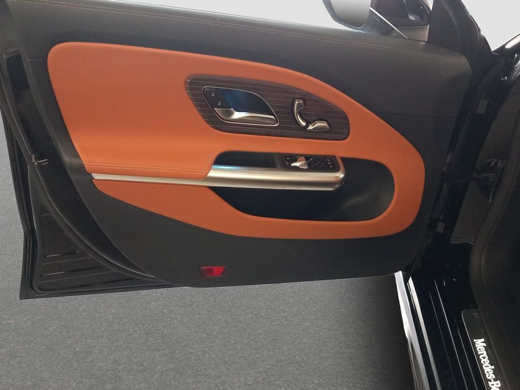 Fahrzeugabbildung Mercedes-Benz CLA 250+ EQ AMG*Pano-Dach*LED*360*Night*Distroni
