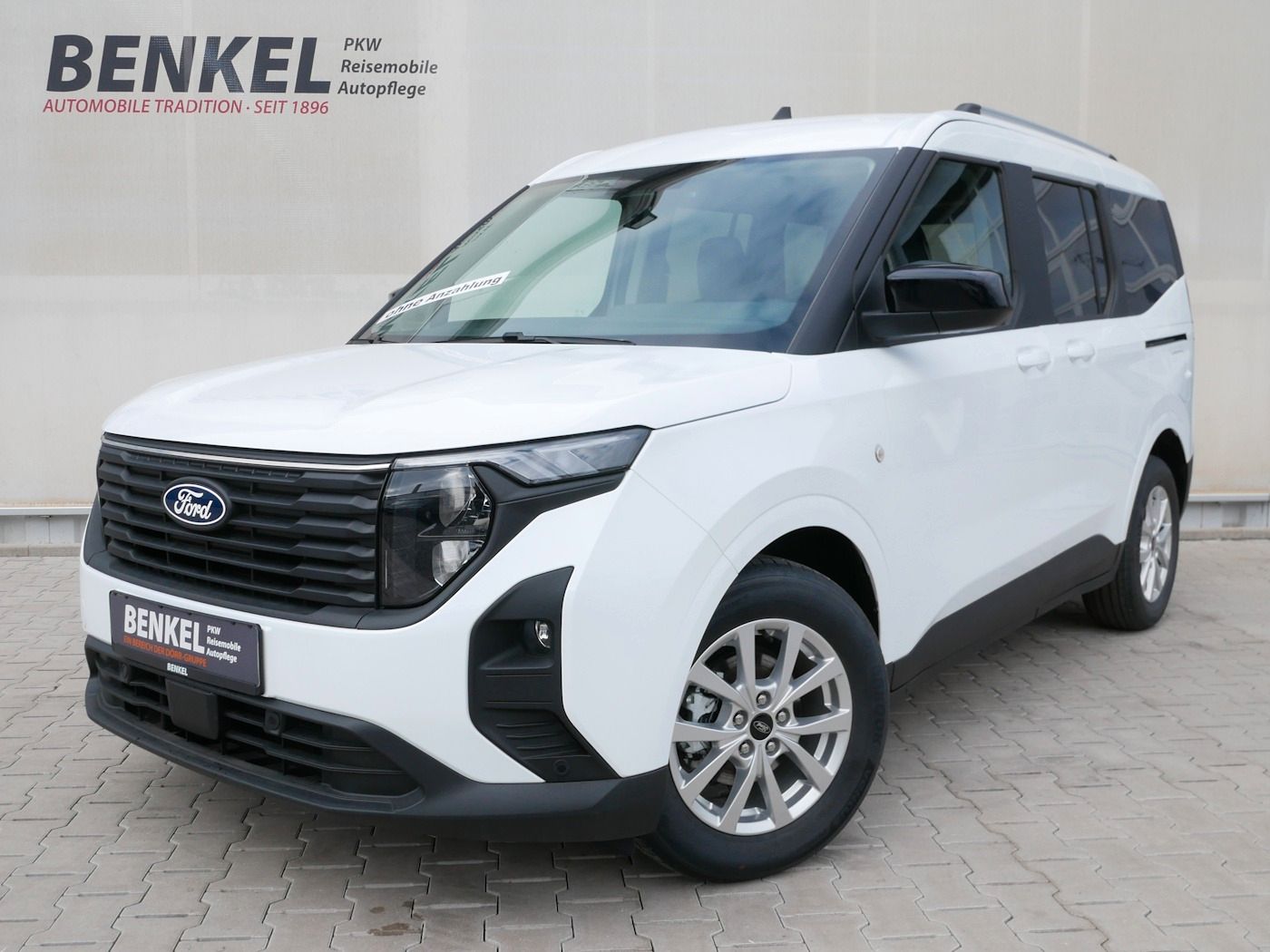 Fahrzeugabbildung Ford Tourneo Courier 1.0 Titanium Kamera ACC NAVI ALU