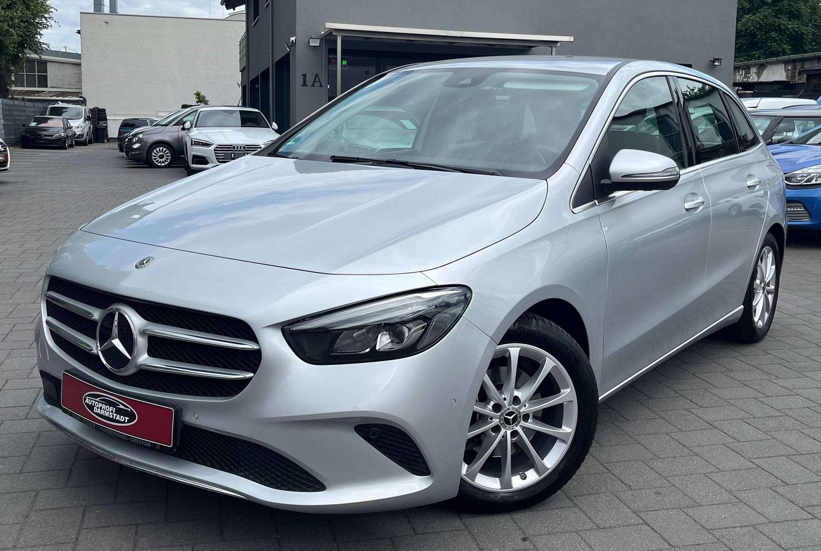 Mercedes-Benz B 180 B 180 TÜV AU NEU*PDC*CARPLAY*NAVI*KAMERA*