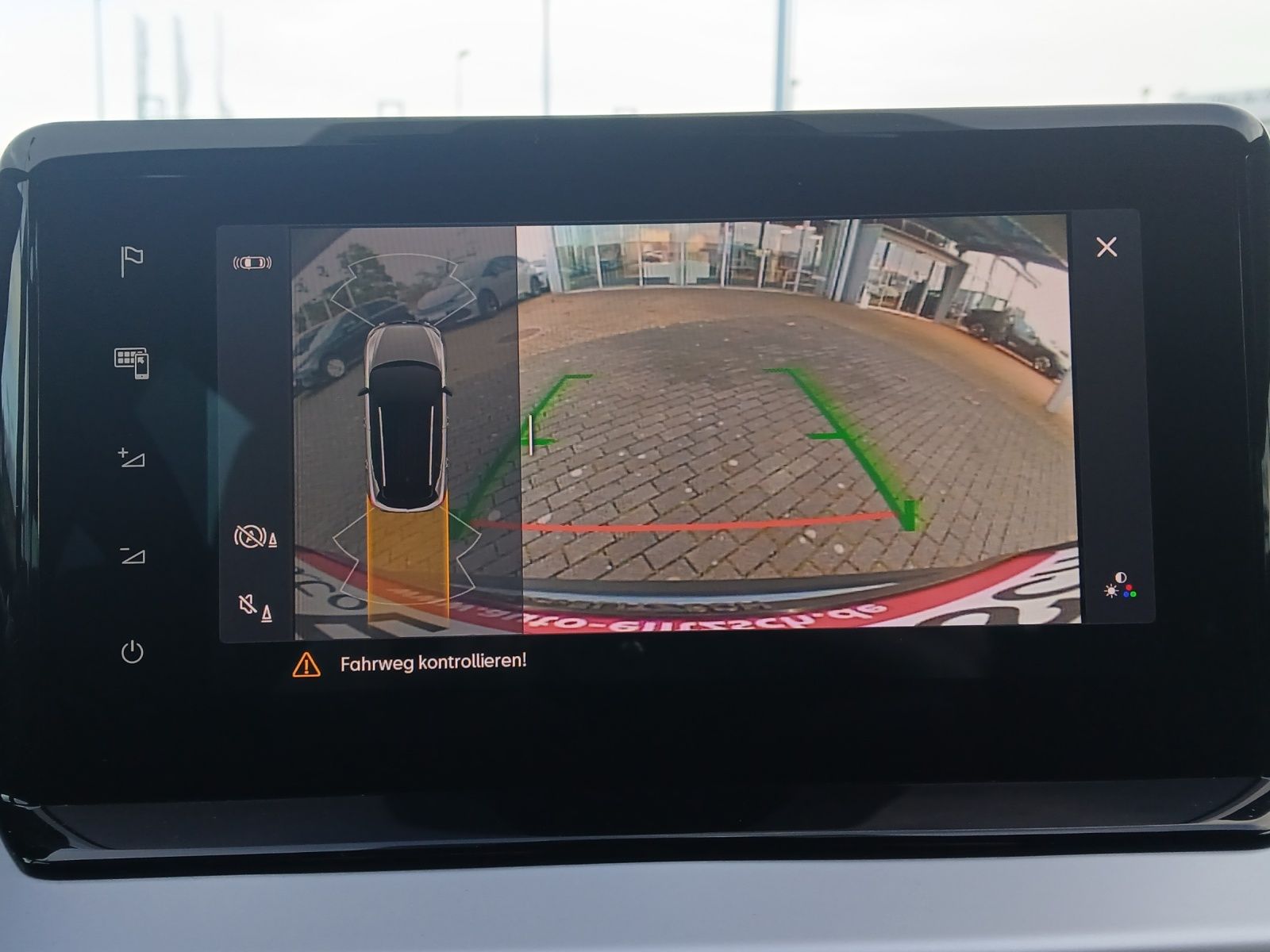 Fahrzeugabbildung SEAT Arona TSI FR-Line DSG LED Navi AID ACC RFK SH LM